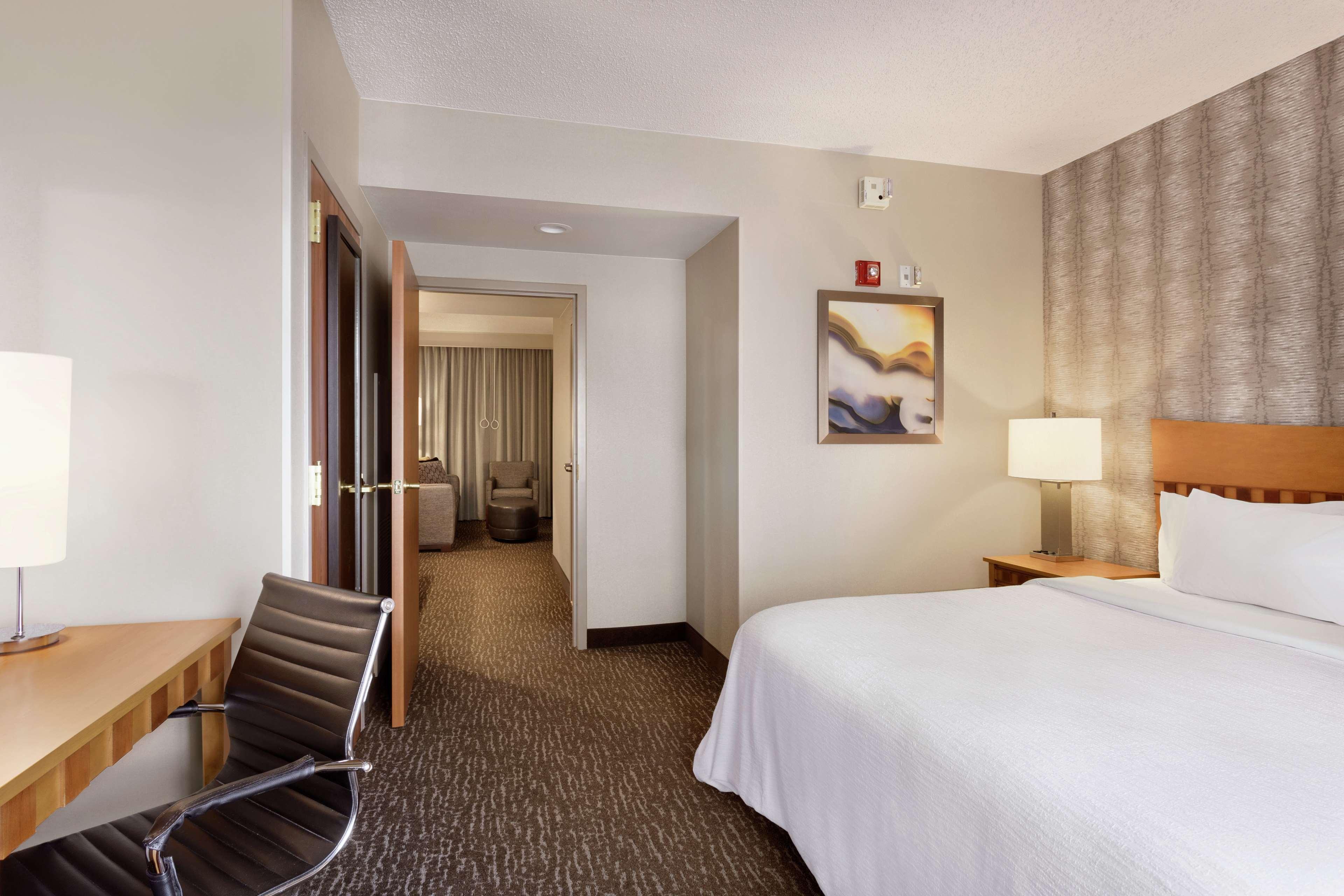 Embassy Suites Northwest Arkansas - Hotel, Spa & Convention Center Rogers Exteriér fotografie