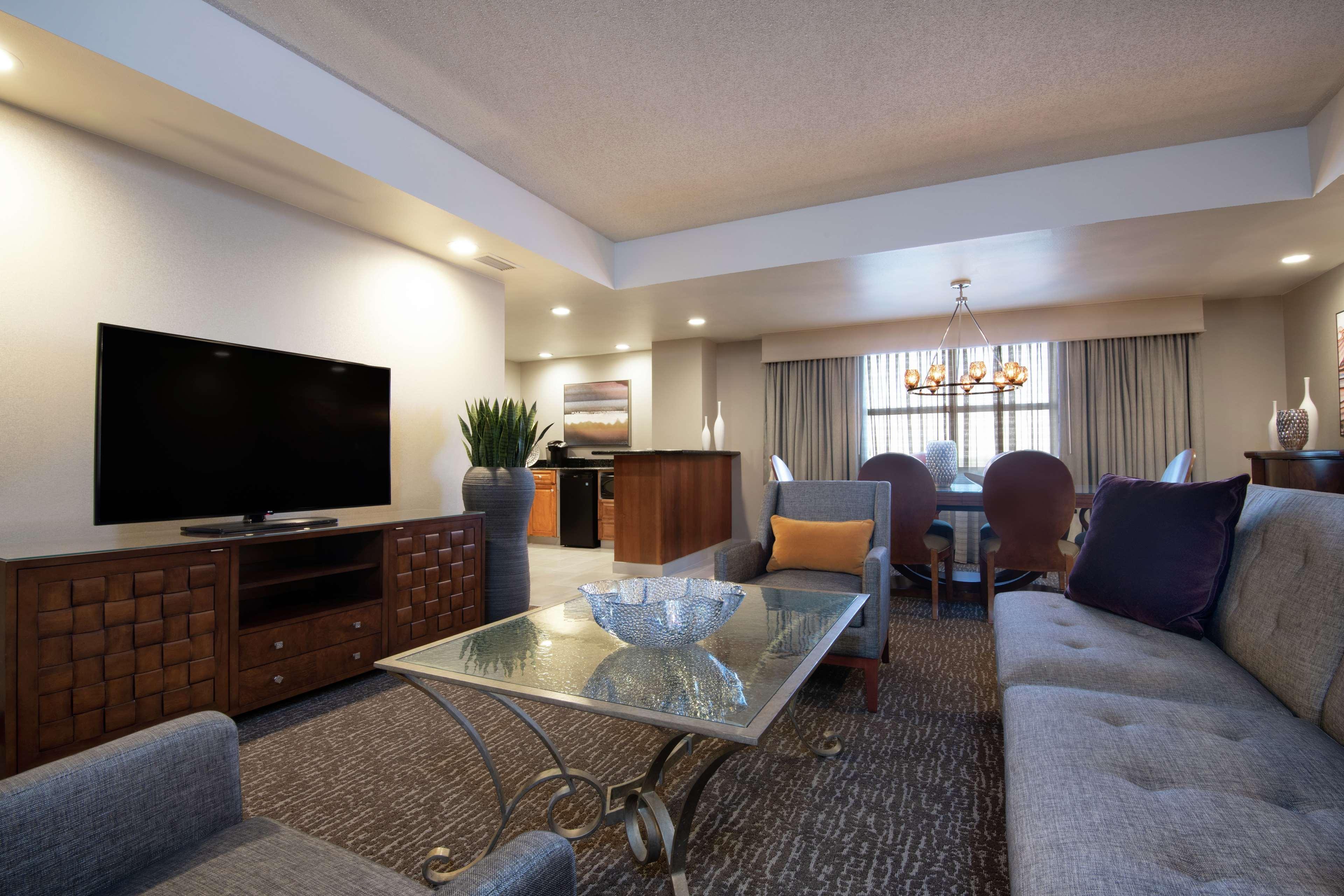 Embassy Suites Northwest Arkansas - Hotel, Spa & Convention Center Rogers Exteriér fotografie