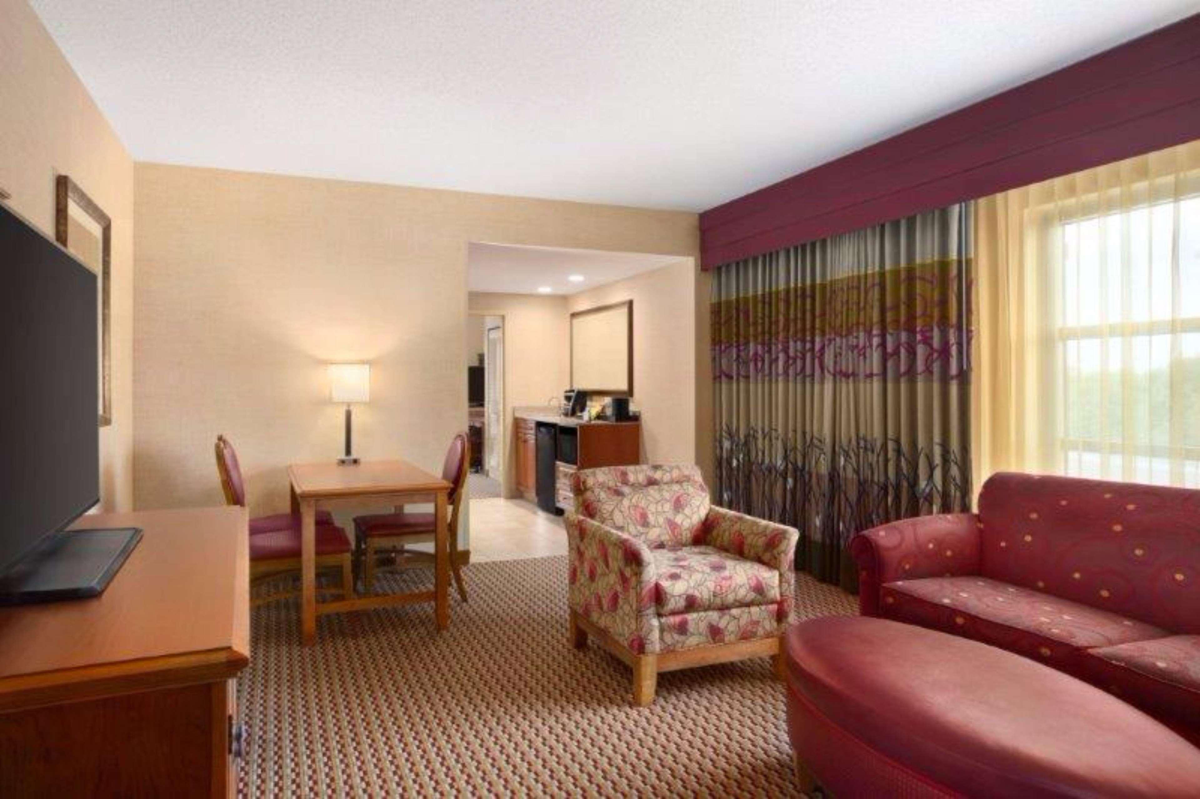 Embassy Suites Northwest Arkansas - Hotel, Spa & Convention Center Rogers Exteriér fotografie