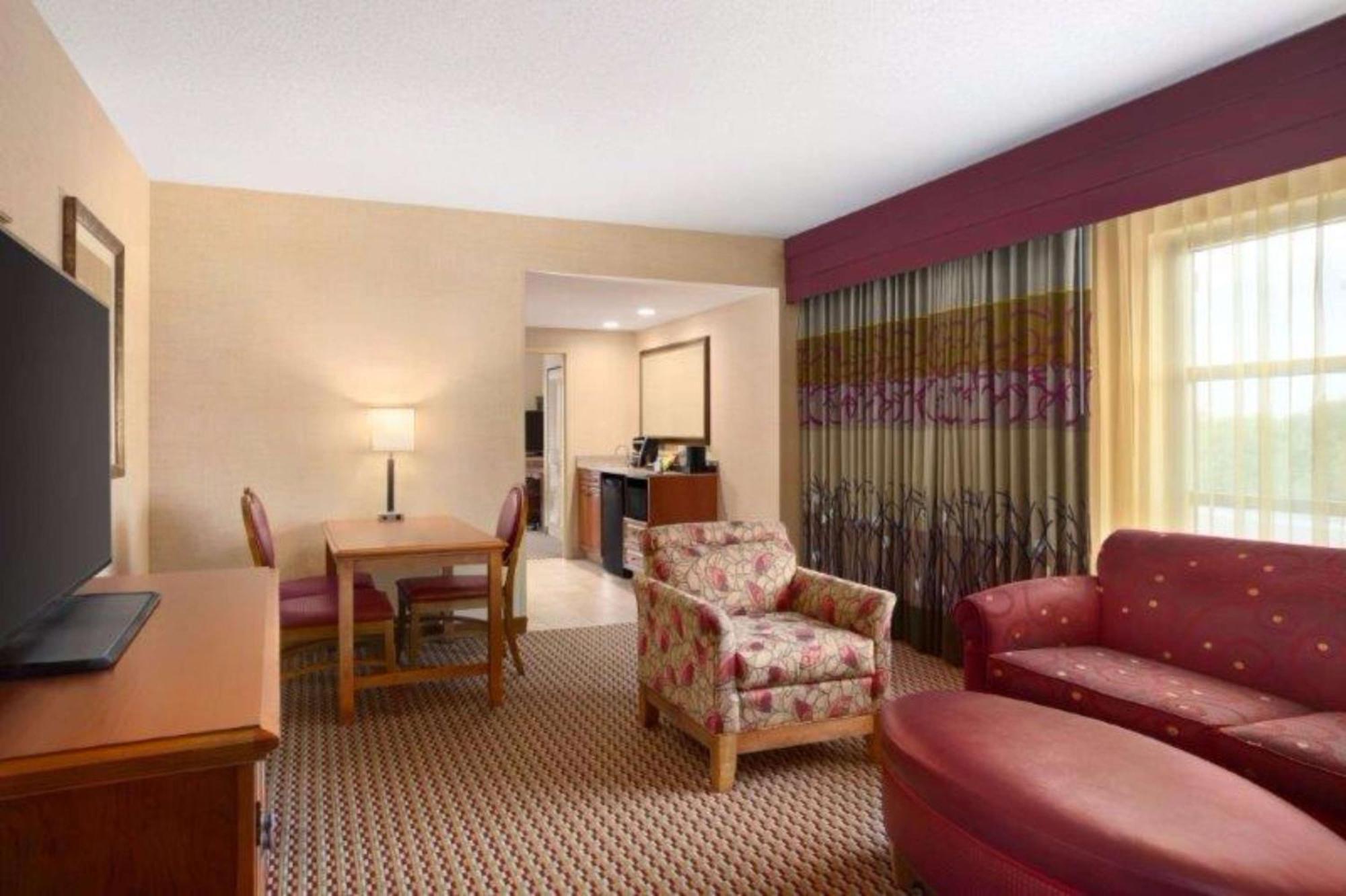 Embassy Suites Northwest Arkansas - Hotel, Spa & Convention Center Rogers Exteriér fotografie